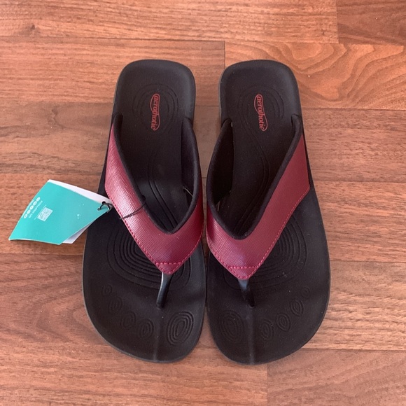 NWT Aerothotic Open Toed Sandals Dark crimson Red ♥️ (Size 8) 👡 - Picture 1 of 9